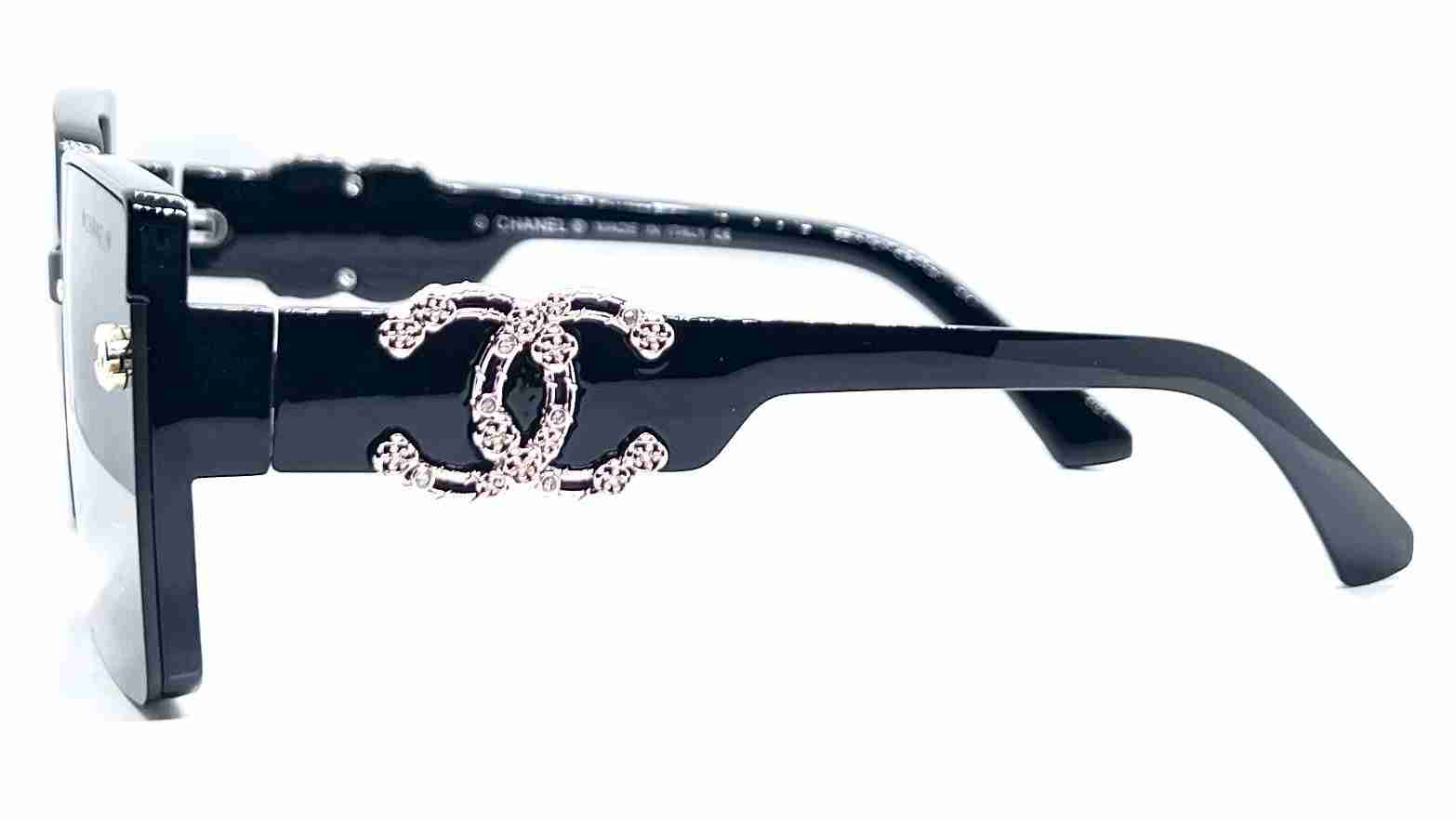 Chanel 8379