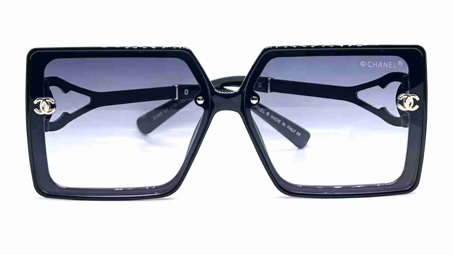 Chanel 8389