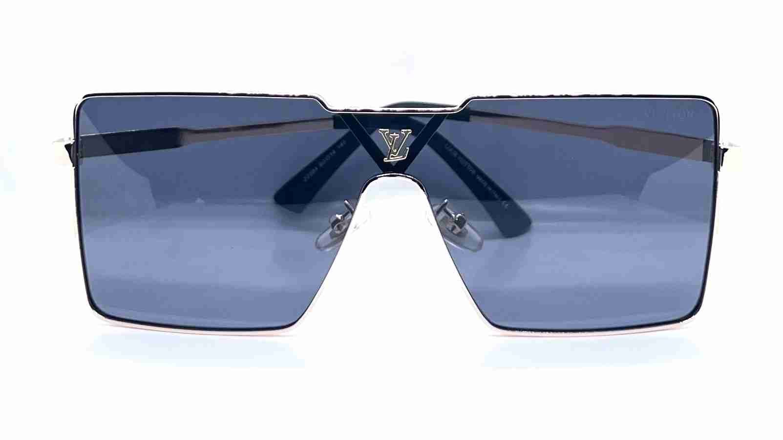 Louis Vuitton 22284