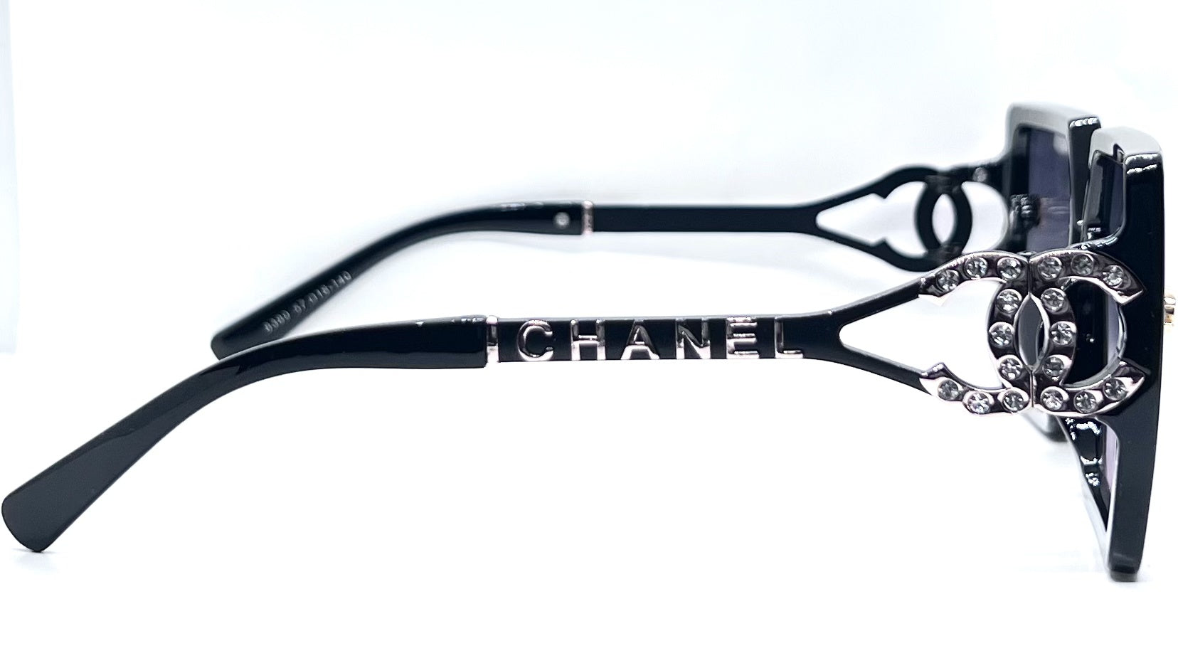 Chanel 8389