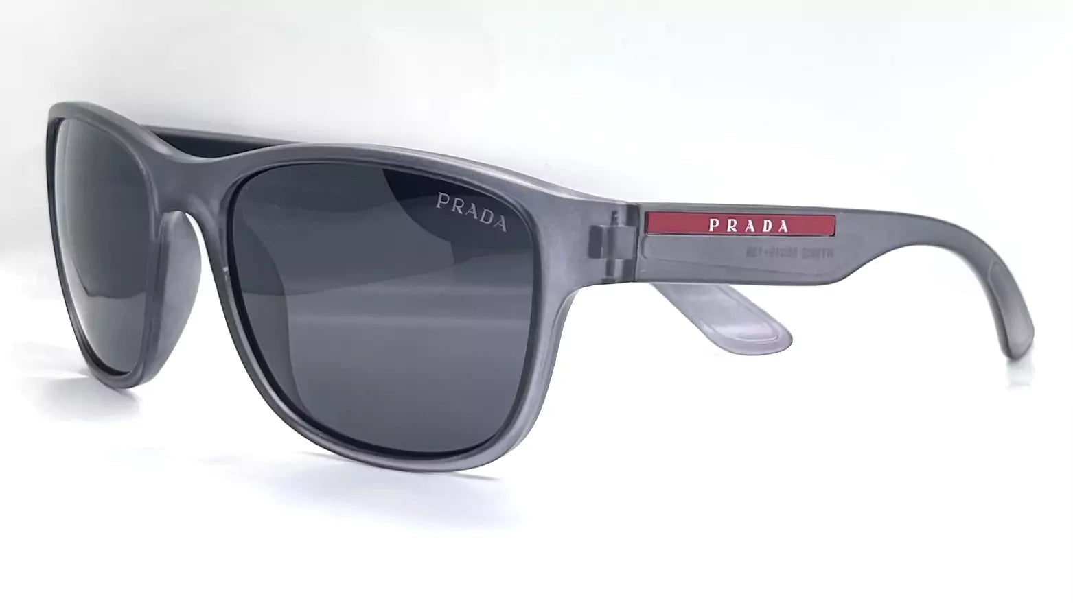 Prada Polarized 3902