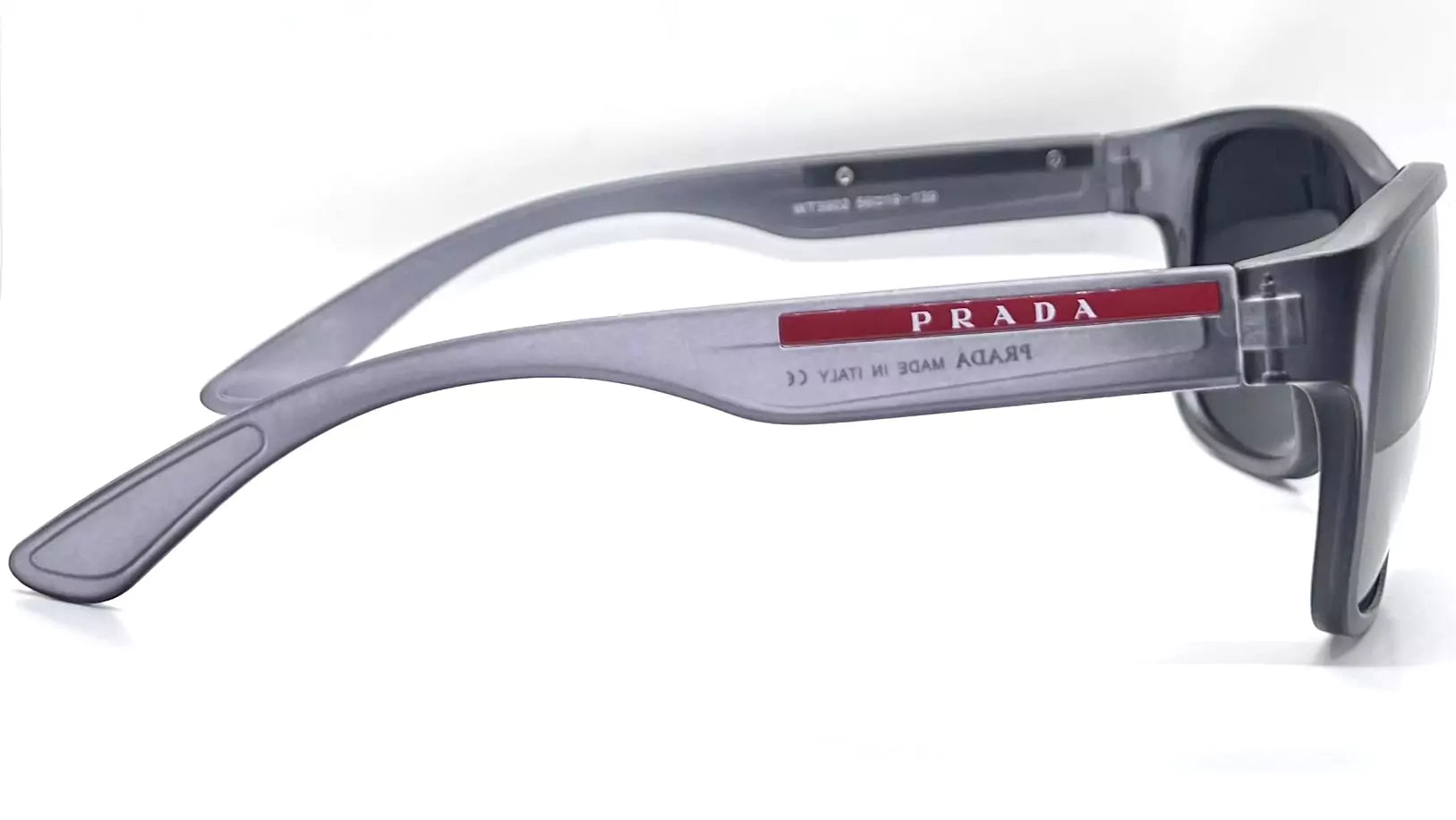 Prada Polarized 3902